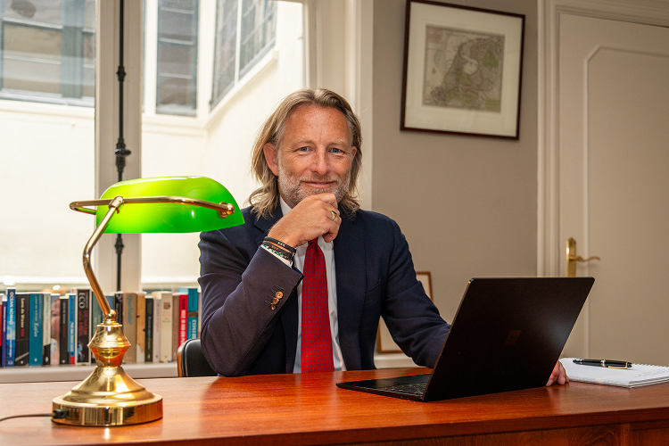 Advocaat inzetten voor white collar crime zaken